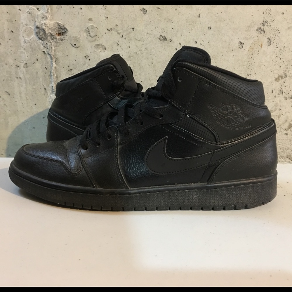 Jordan 1- Men’s Mid- “Triple Black”- Size 12- used